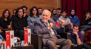 Keçiören Belediyesi'nden 'Atatürk ve 100. Yılında Cumhuriyet' konulu söyleşi