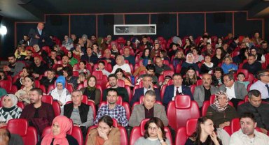 Keçiören'de görev yapan öğretmenler "Aybüke"yi izledi