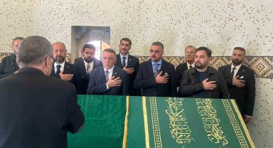 MHP İl Başkanı Doğan, Hüseyin Gazi Türbesi'ni ziyaret etti