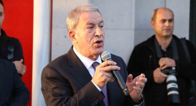 Milli Savunma Komisyonu Başkanı Akar: "Biz hür doğduk, hür yaşarız"