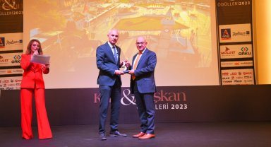 Niğde Belediye Başkanı Özdemir, 'Yılın Belediye Başkanı' seçildi