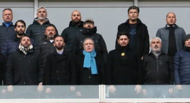 Önder Özen, Eskişehirspor maçını tribünden izledi