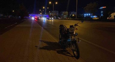 Otomobil motosiklete çarptı: 1 ölü