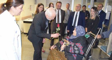 Sağlıklı Yaşam Merkezleri asırlık çınarların hizmetinde