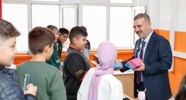 Sincan'da Öğretmenler Günü çeşitli etkinliklerle kutlandı