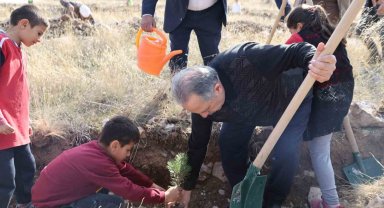 Talas'ta topyekun Ağaçlandırma Günü etkinliği