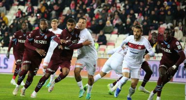 Trendyol Süper Lig: E.Y. Sivasspor: 2 Trabzonspor: 2