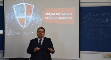 Turizm Fakültesinde "Bilişim Suçlarında Mağdur Olmamak" konuşuldu