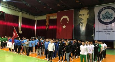 Anadolu Üniversitesi Erkek Futbol Takımı üst tur için mücadele edecek