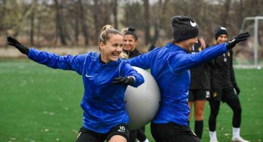 Ankara Büyükşehir Belediyesi FOMGET Spor Kulübü'nde futbolculardan taraftarlara çağrı