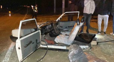 Arazi aracı ile çarpışan otomobil ikiye bölündü: 5 yaralı