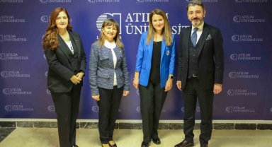 Atılım Üniversitesinde "Cumhuriyetimizin 100. Yılında Bilim Kadınları ve Araştırma" paneli