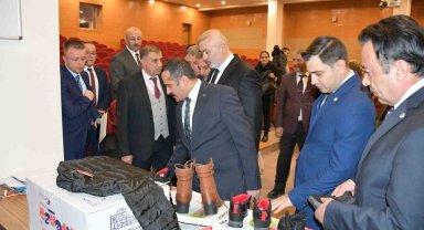 Avrupa Kayseriler Birliği'nden Kayseri'deki öğrencilere kaban ve ayakkabı yardımı