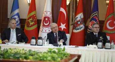 Bakan Güler: "En iyi alternatif olarak gördüğümüz uçak Eurofighter"