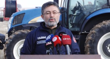 Bakan Yumaklı: "Ata tohumlarımızın üretiminin veya satışının yasaklanması diye bir şey yok"