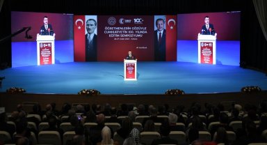 Başkent'te "Öğretmenlerin Gözüyle Cumhuriyet'in 100. Yılında Eğitim" Sempozyumu