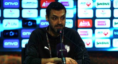 Bekir İrtegün: "Çok gol kaçıran bir takımdık, bu hafta yakaladıklarımızı attık"