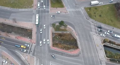 Büyükşehir trafiği rahatlatmak için çalışıyor