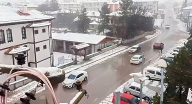 Çankırı'nın kuzey kesimlerinde kar yağışı etkili olmaya başladı