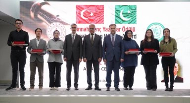 Cinnah Genç Yazarlar Ödül Töreni Bakan Tekin'in katılımıyla gerçekleştirildi