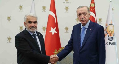 Cumhurbaşkanı Erdoğan, HÜDA PAR Genel Başkanı Yapıcıoğlu'nu kabul etti