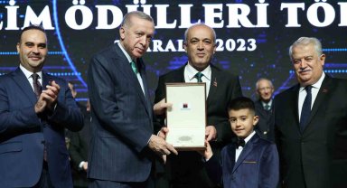 Erciyes Üniversitesi'ne ödül yağmuru