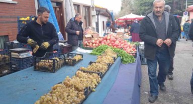 Eskişehir'de üzüm pazar tezgâhlarına veda ediyor