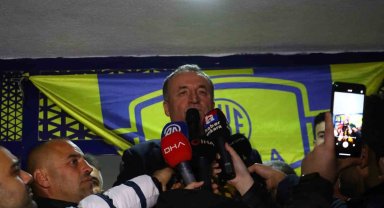 Faruk Koca: "Türkiye'deki şehitlerin gündemini aldığım için üzüntümü ifade etmek isterim"