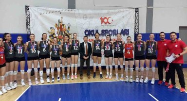 Gençler, A takımda yer almak için yarı final mücadelesi verdi