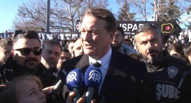 Hasan Arat: "Teknik direktör çalışmalarımız devam ediyor"