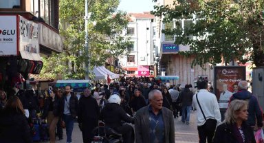 Havanın güneşli olmasıyla vatandaşlar dışarıya akın etti