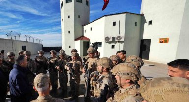 İçişleri Bakanı Yerlikaya'dan Mardin'deki jandarma üs bölgesine ziyaret