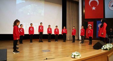 İşitme engelliler Talas'ta 'Acı ve tatlı Hayat'ı izledi
