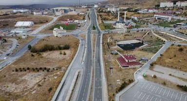 Kampüs için tek çare "battı-çıktı"