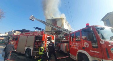 Kayseri'de iş yeri deposunda yangın