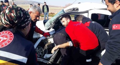 Kırşehir'de trafik kazası: 1 ölü, 1 yaralı