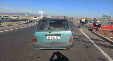 Konya'da otomobiller çarpıştı: 4 yaralı
