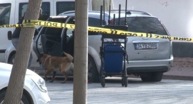 Kovalamacada ateş açılarak durdurulan araç polisi alarma geçirdi