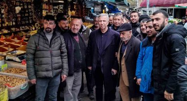 Mansur Yavaş Ulus esnafı ve vatandaşlarla bir araya geldi