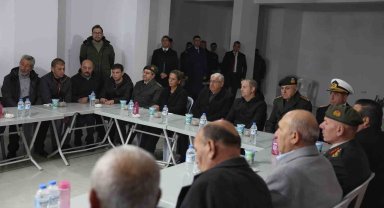 Milli Savunma Bakanı Güler'den şehit evine taziye ziyareti