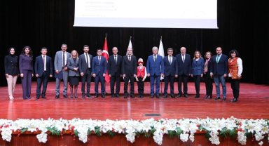 Niğde'de Cengiz Aytmatov ve Baken Kıdıkeyeva Anıldı