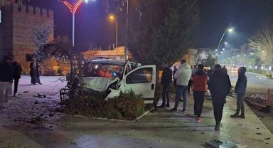 Niğde'de kaza yapan sürücü aracı bırakıp kaçtı