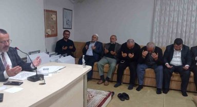 Prof. Dr. Kadir Özköse: "Mesnevi'yi okuyup Müslüman olan çok sayıda insan var"