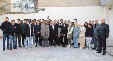 Rektör Prof. Dr. Altun, Uluslararası Öğrenciler ile Buluştu