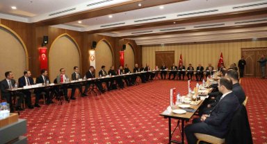 Vali Çelik: "Düzensiz göçle mücadelemiz kararlılıkla devam edecek"