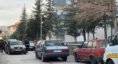 Yalnız yaşayan adam evinde ölü bulundu