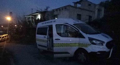 Ziyarete gelen ailesi şoku yaşadı: Tavana asılı halde buldular
