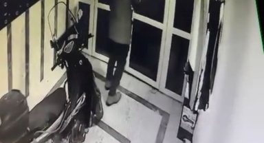 Acemi hırsız güvenlik kameralarına yakalandı