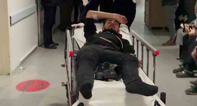 Aksaray'da gençlerin kavgası kanlı bitti: 1 yaralı