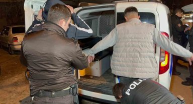 Araçla kaçmak isterken uyuşturucuyla yakalandı, "Haberim yok" dedi